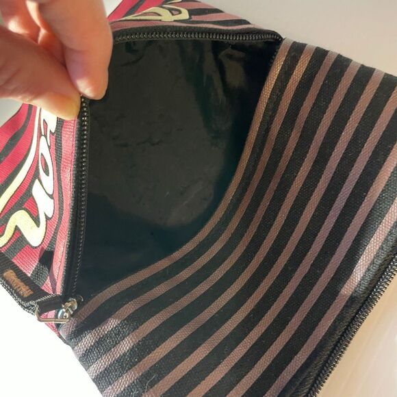 Robin Ruth Crossbody Boston Bag. destination, travel, hobo - Picture 14 of 16